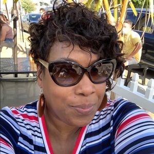 Meet your Posher, Stacey